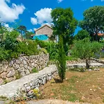 Vikendica In With Private Pool Crikvenica