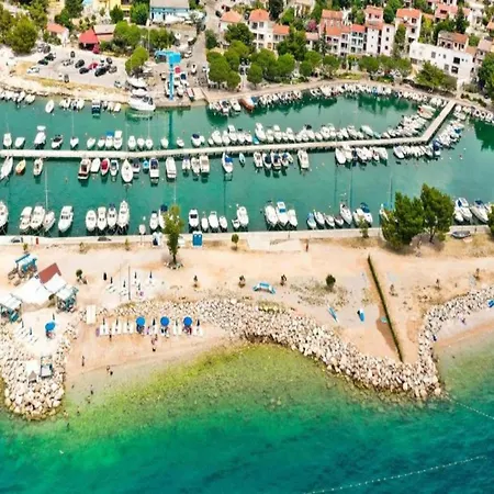 Feriehus In With Private Pool Crikvenica