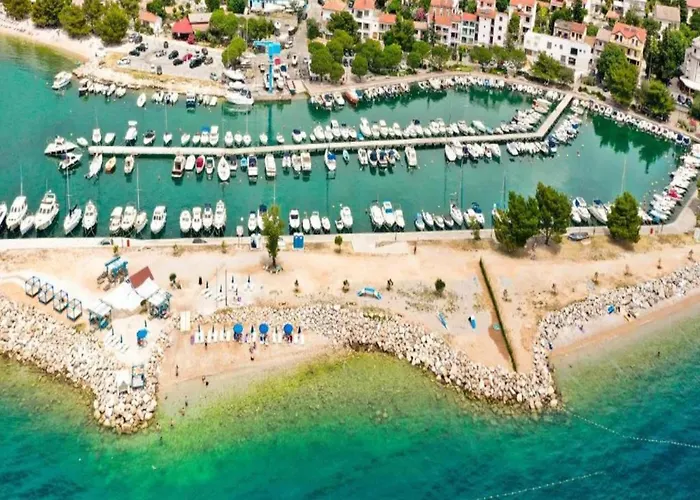Σπίτι διακοπών In With Private Pool Crikvenica